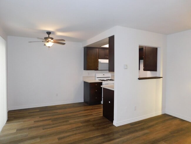 Photo - 4821 King Cir Unit A