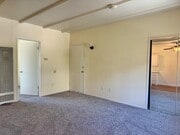 Photo - 4284 Third Ave