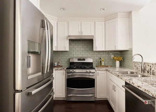 Photo - 221 S Oak Knoll Ave Unit APT 210