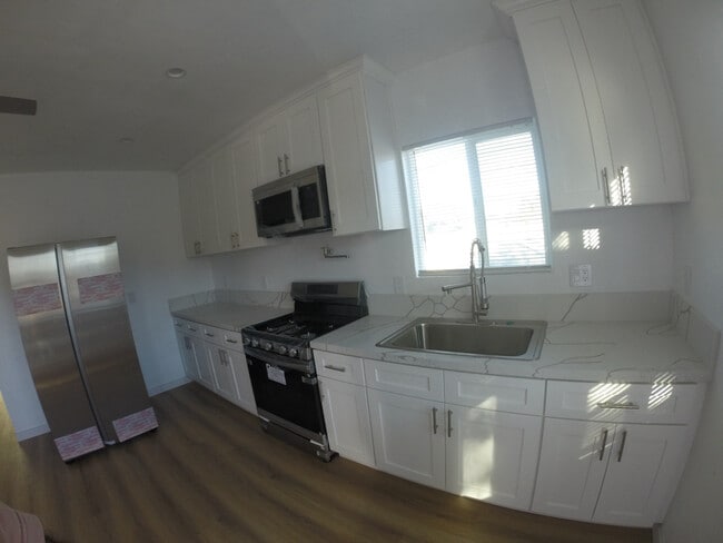 Photo - 6002 Hazelbrook Ave Unit 1