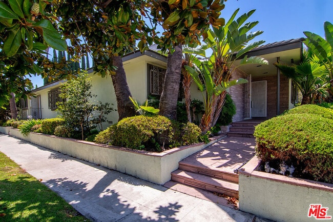 Photo - 180 Highland Ave