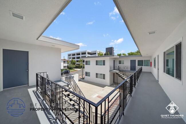 Photo - 5300 Lorna St.