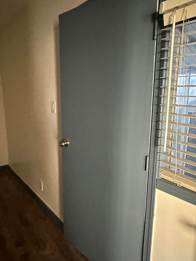 Photo - 1032 W 95th St Unit 10325/8