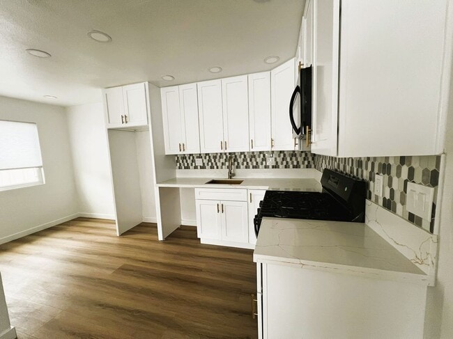Photo - 13811 La Pat Pl Apartment