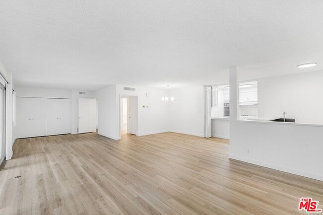 Photo - 825 S Gretna Green Way Unit T