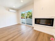 Photo - 2449 Beachwood Dr