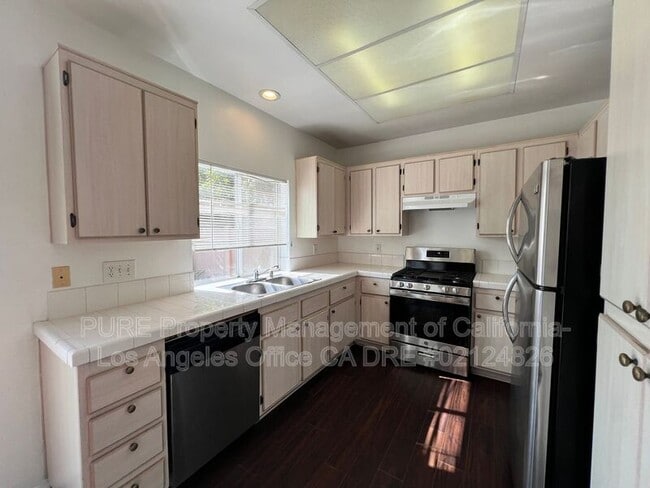 Photo - 22909 S Figueroa St