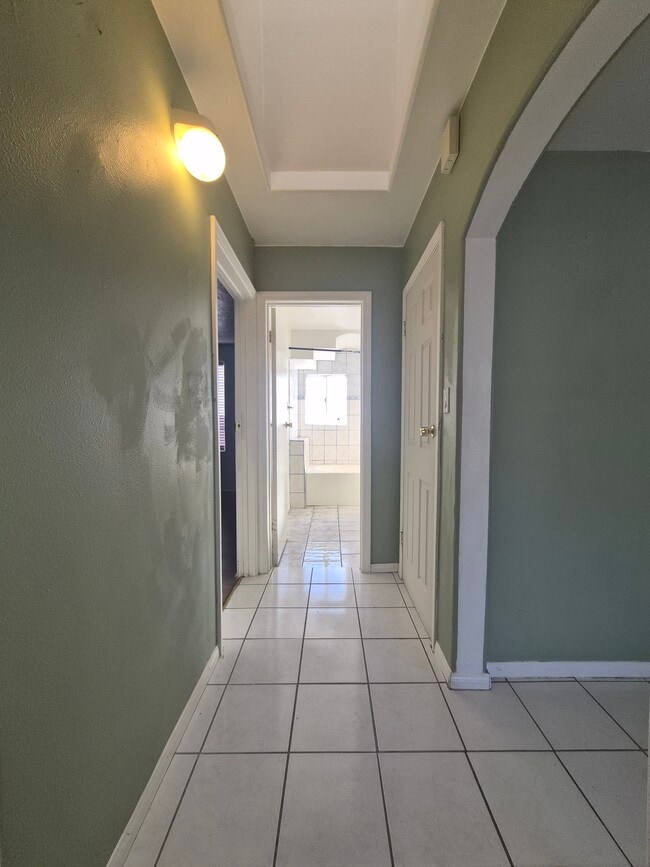 Photo - 45565 King St