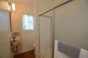 Photo - Kensington: Renovated Spacious Residence: ... Apartment Unit 4150 Monroe- 4148-1/2