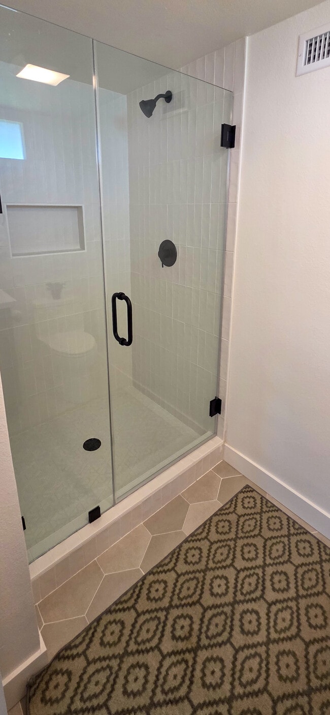 Photo - 1502 W Hemlock Way