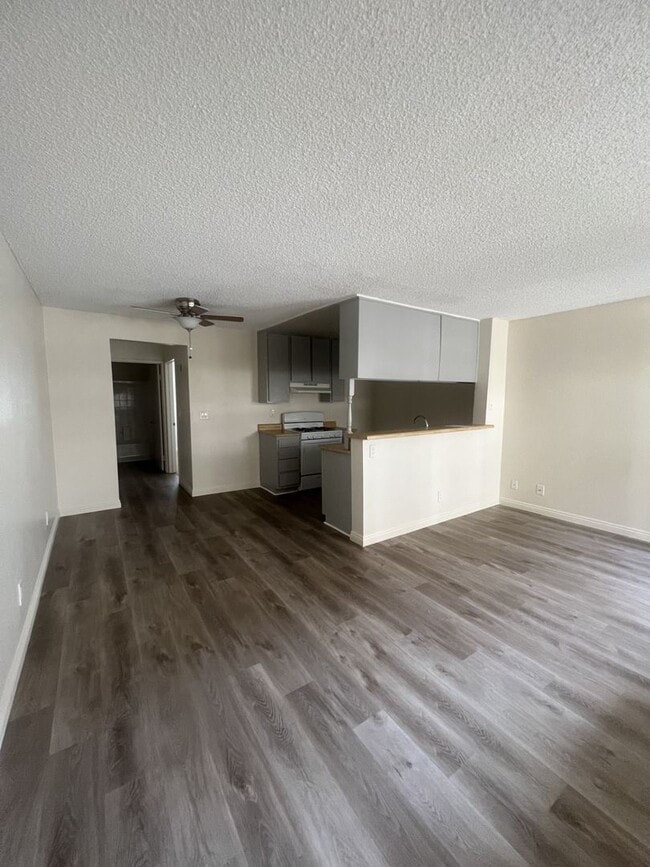 Photo - 8541 Foothill Blvd