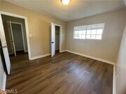 Photo - 213 W Guinida Ln