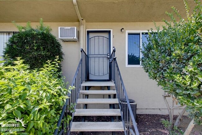 Photo - Lovely 2Bdm 2.5Ba Home with Private Balcony in El Cajon!