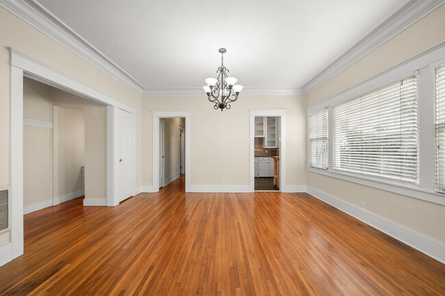 Photo - 219 Redondo Ave Unit A