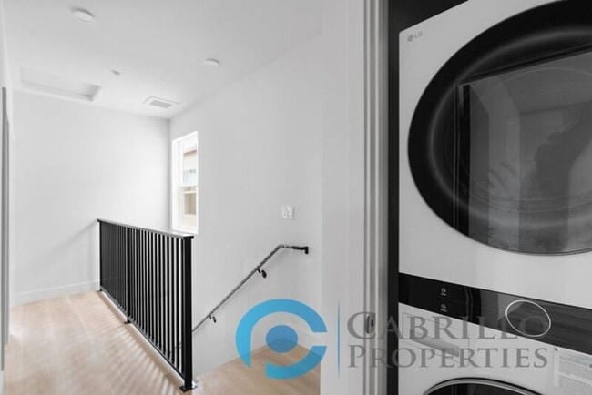 Photo - 3520 Oak Glen Ln