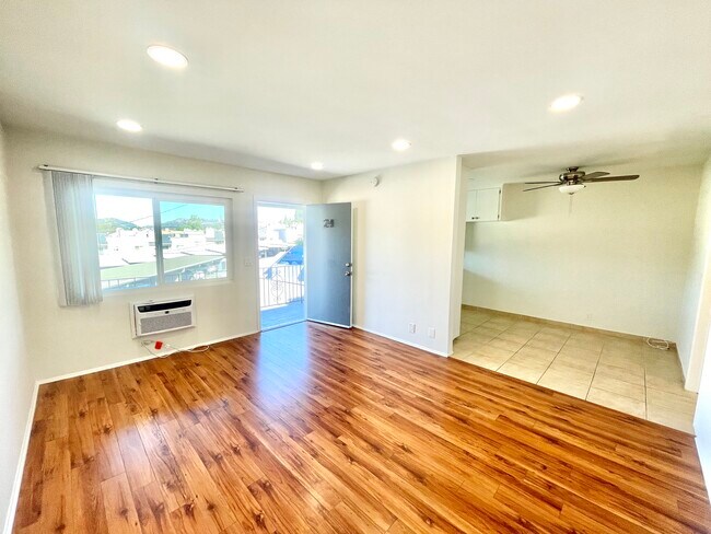 Photo - Foothill Village Apartments