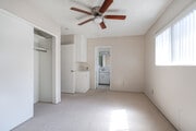 Photo - 320 E Del Mar Blvd