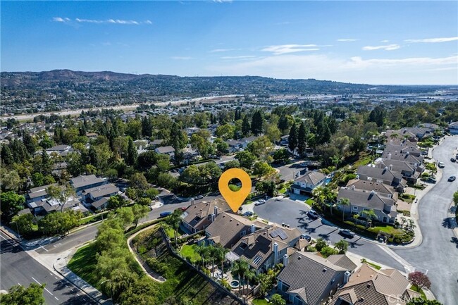 Photo - 6430 Regents Ct