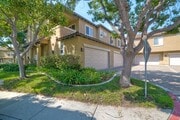 Photo - Immaculate Town Home in the Valencia Commu...