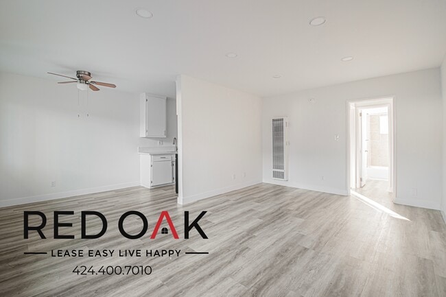 Photo - 1088 W 39th St Unit 4