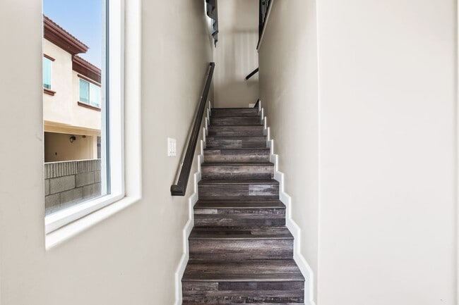 Photo - 14881 Newland St