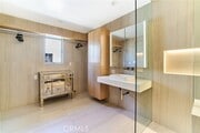 Photo - 1119 N Crestview Dr House