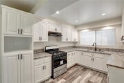 Photo - 402 E Glendale Dr Townhome
