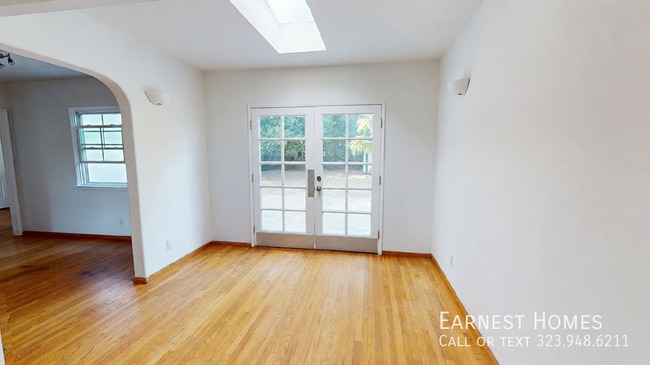 Photo - 17115 Parthenia St