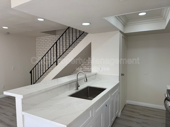 Photo - 3479 20th St