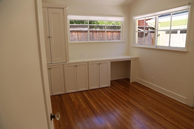 Photo - Charming 3-Bedroom Haven in Santa Barbara's Heart with Spacious Living!