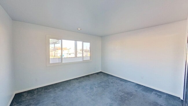 Building Photo - 16917 10th St