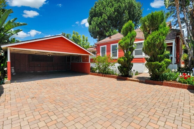 Photo - 703 Manzanita Ave