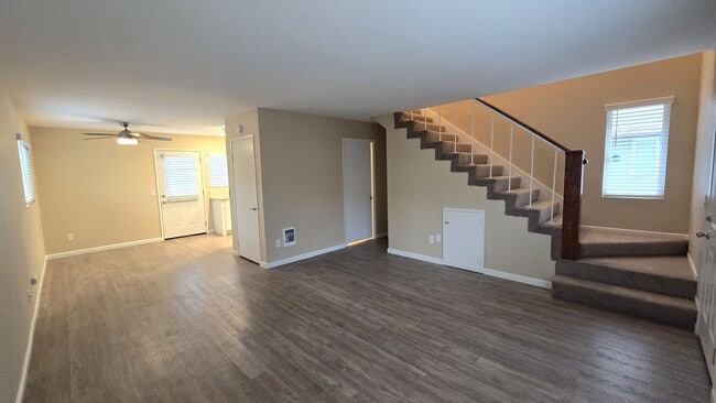 Photo - 542-546 3rd St