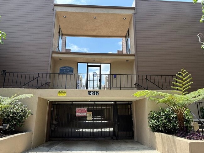 Photo - Sherman Oaks Townhome