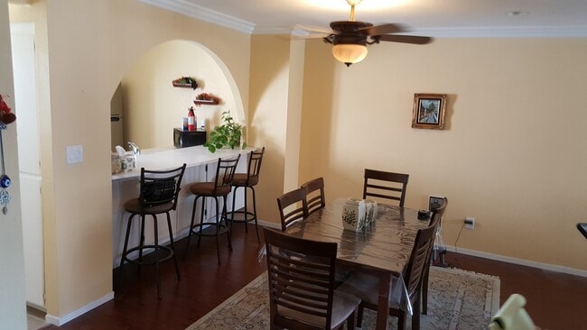 Photo - Beautiful Second Floor Condo in Great Area! Unit J