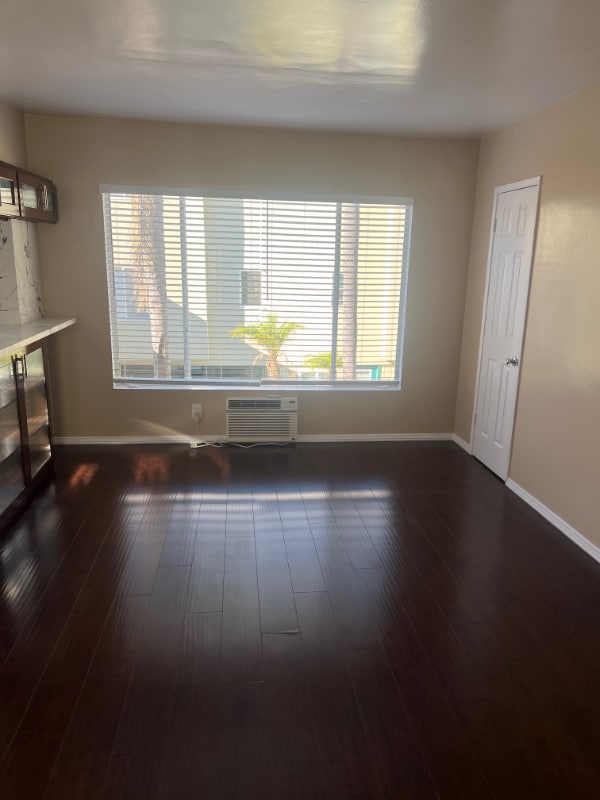 Photo - 1900 Grace Ave Unit 26