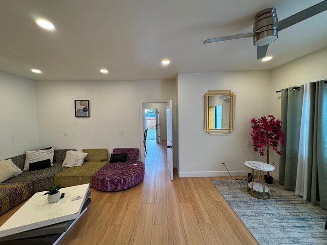 Photo - 268 I St Unit SI ID1620663P