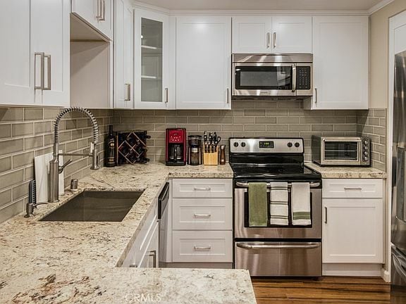 Photo - 100 Scholz Plaza Unit 108