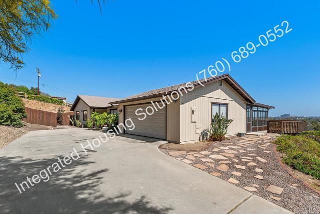 Photo - 945 Pinon St