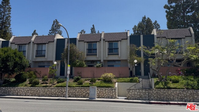 Building Photo - 11260 Overland Ave Rental