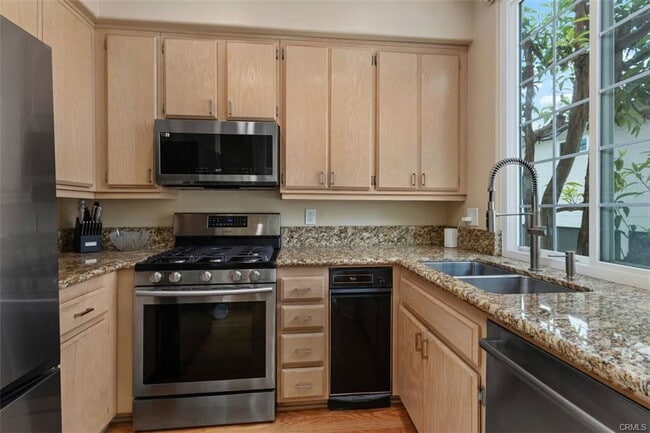 Photo - 2101 E 15th St Unit 7