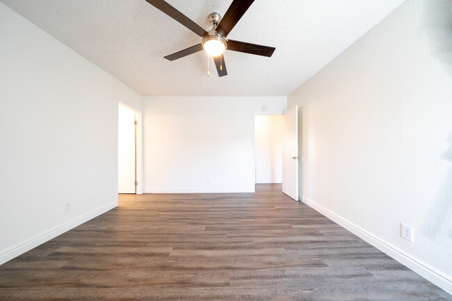 Photo - 1440 Oak Dr Unit F08