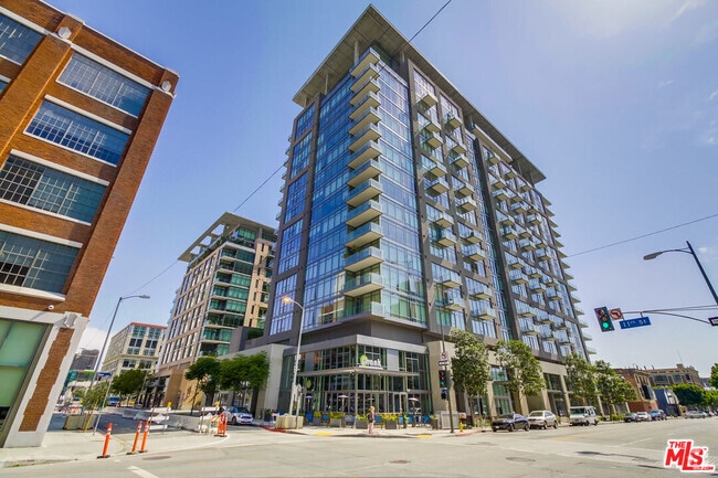 Building Photo - 1100 S Hope St Unit 505 Rental