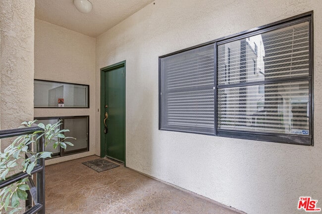 Photo - 11636 Montana Ave Unit 103