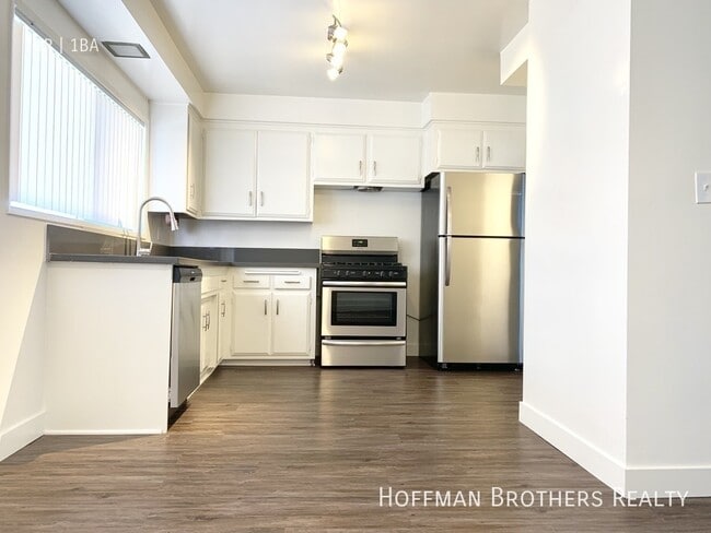 Building Photo - 3772 Lockland Dr