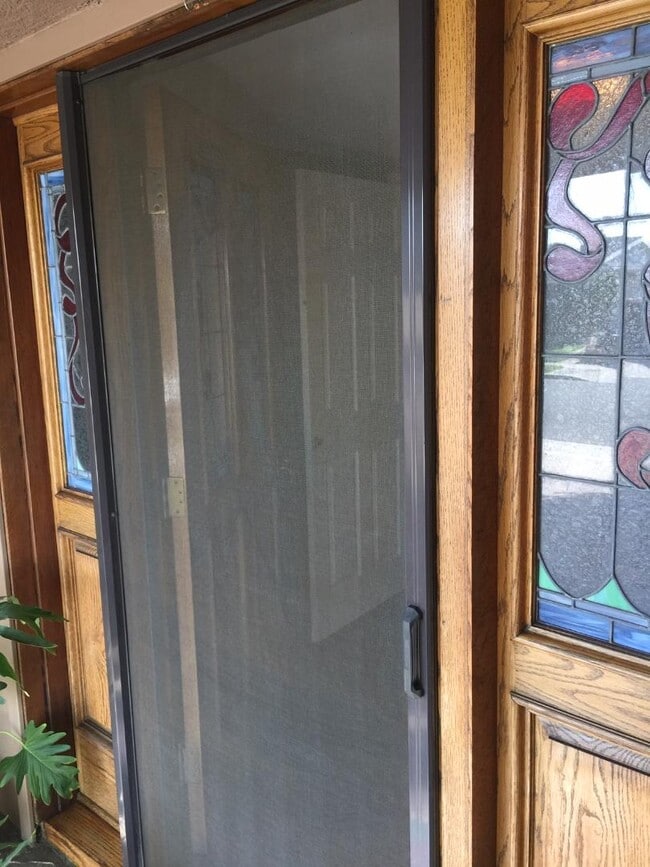 Photo - 2000 Karen St