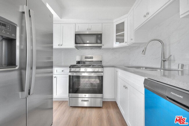 Photo - 1013 N Wilton Pl