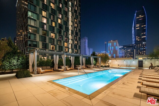 Photo - 889 Francisco St Unit 3801