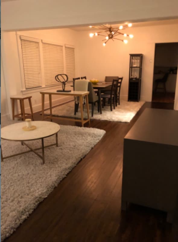 Photo - 867 W 9th St