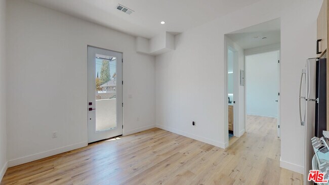 Photo - 4460 W Maplewood Ave Unit 1/2